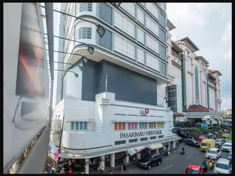 Super Oyo Collection O Hotel Pasar Baru Heritage Bandung Zewnętrze zdjęcie