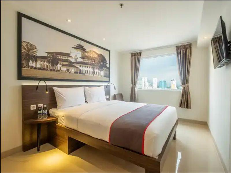 Super Oyo Collection O Hotel Pasar Baru Heritage Bandung Zewnętrze zdjęcie