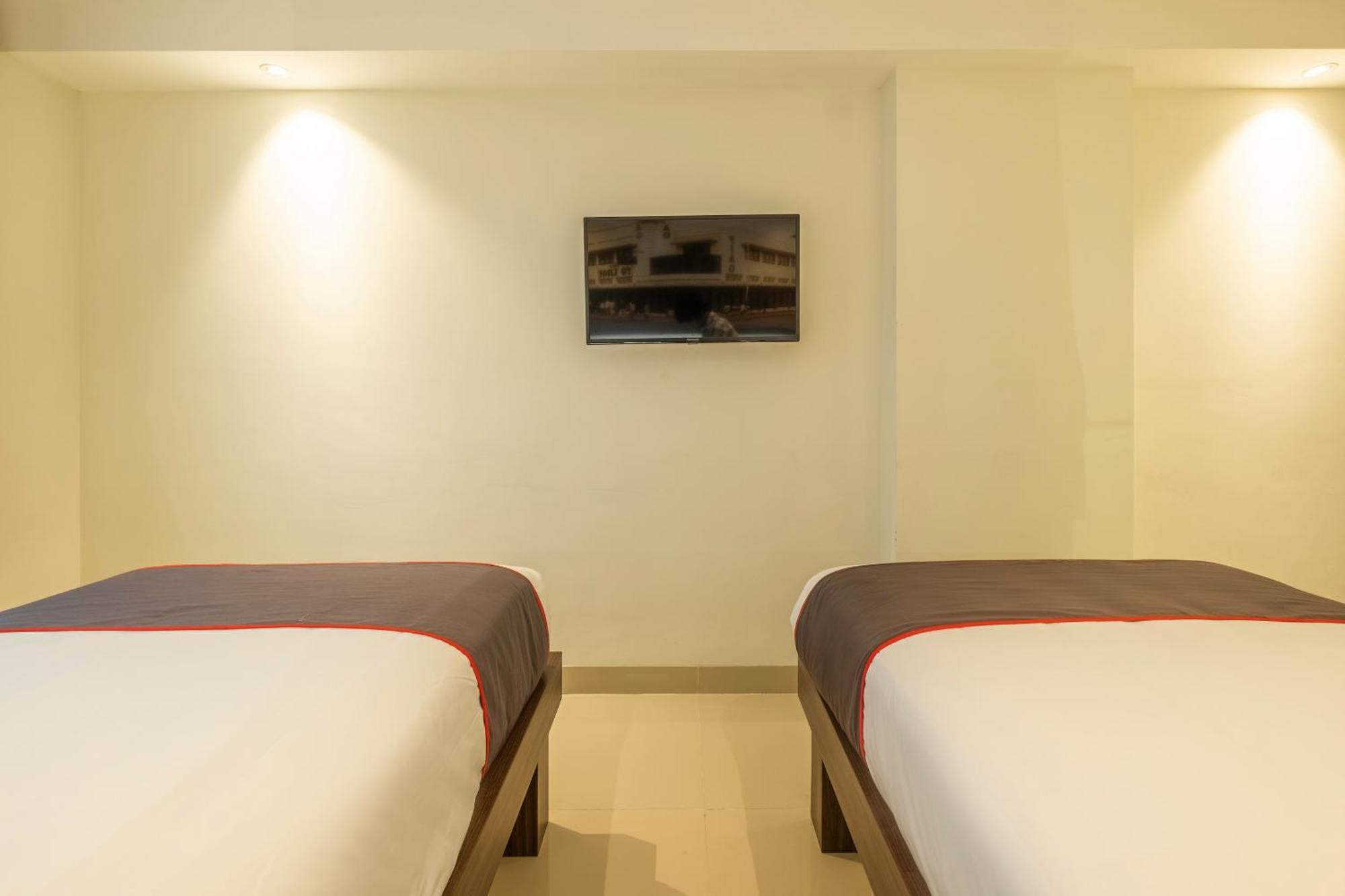 Super Oyo Collection O Hotel Pasar Baru Heritage Bandung Zewnętrze zdjęcie