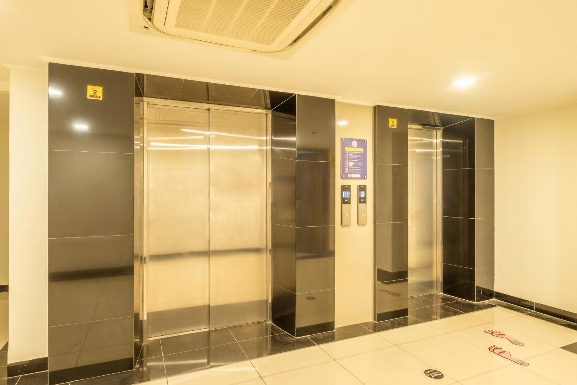 Super Oyo Collection O Hotel Pasar Baru Heritage Bandung Zewnętrze zdjęcie