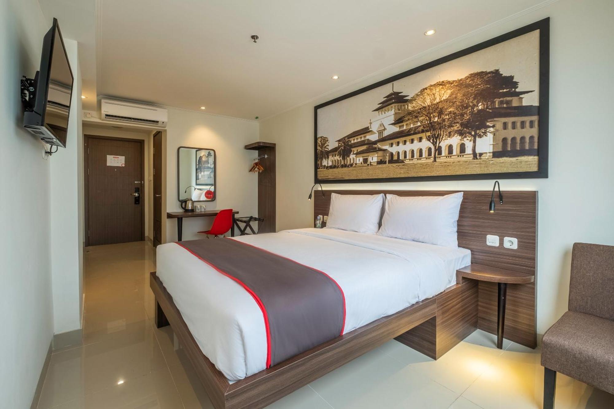 Super Oyo Collection O Hotel Pasar Baru Heritage Bandung Zewnętrze zdjęcie